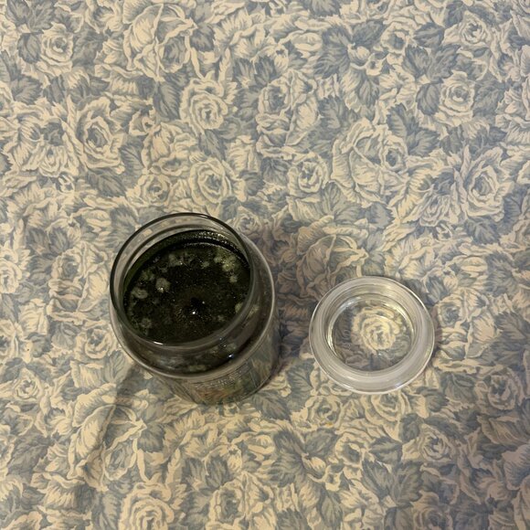 Yankee Candle Basalm and Cedar 22oz Jar Candle - Picture 3 of 3